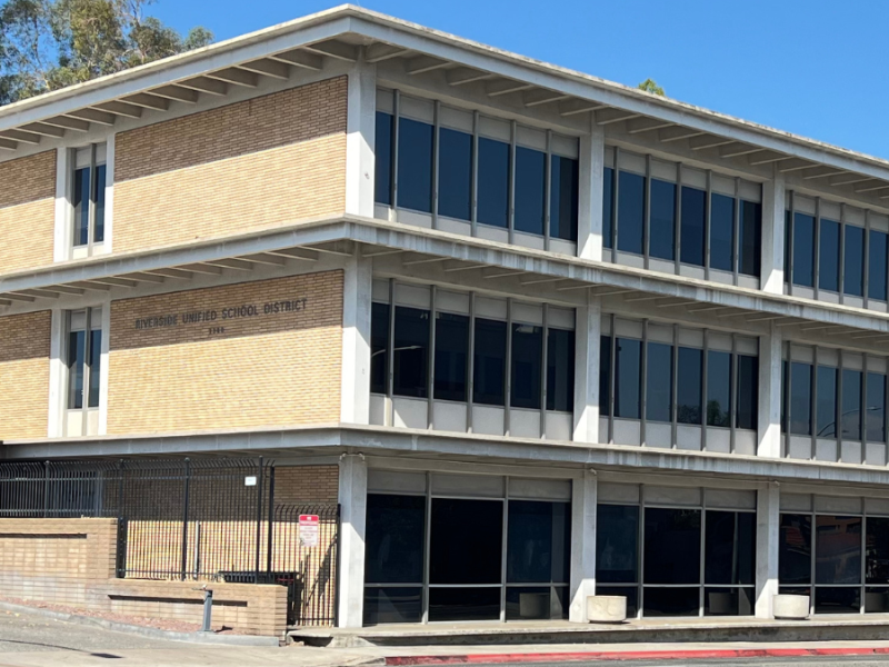 A photo of the exterior of the Riverside Unified School District administrative offices.